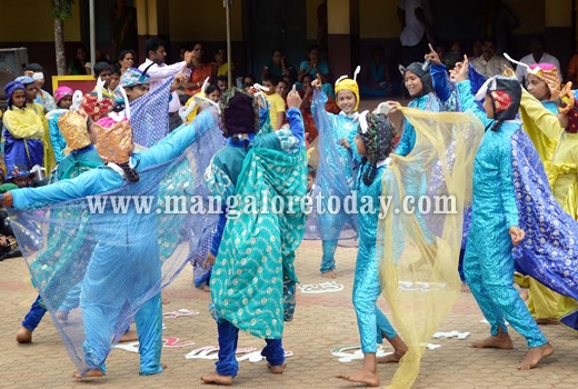 Traditional celebration welcomes school students 1